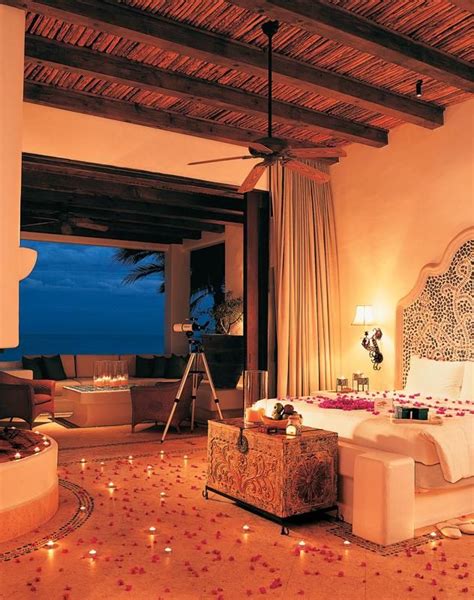 24 Most Romantic Honeymoon Suites at Luxury Hotels .